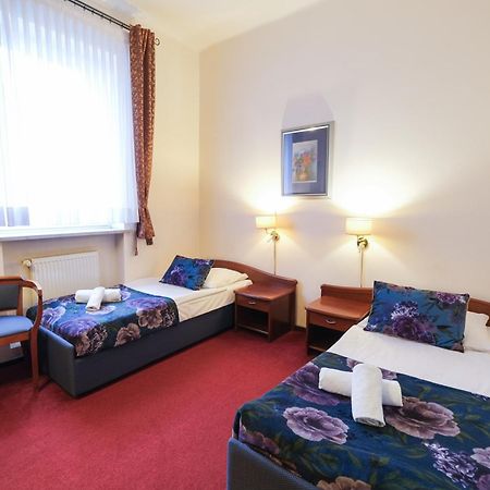 Hotel Sonex Czestochowa Exterior photo