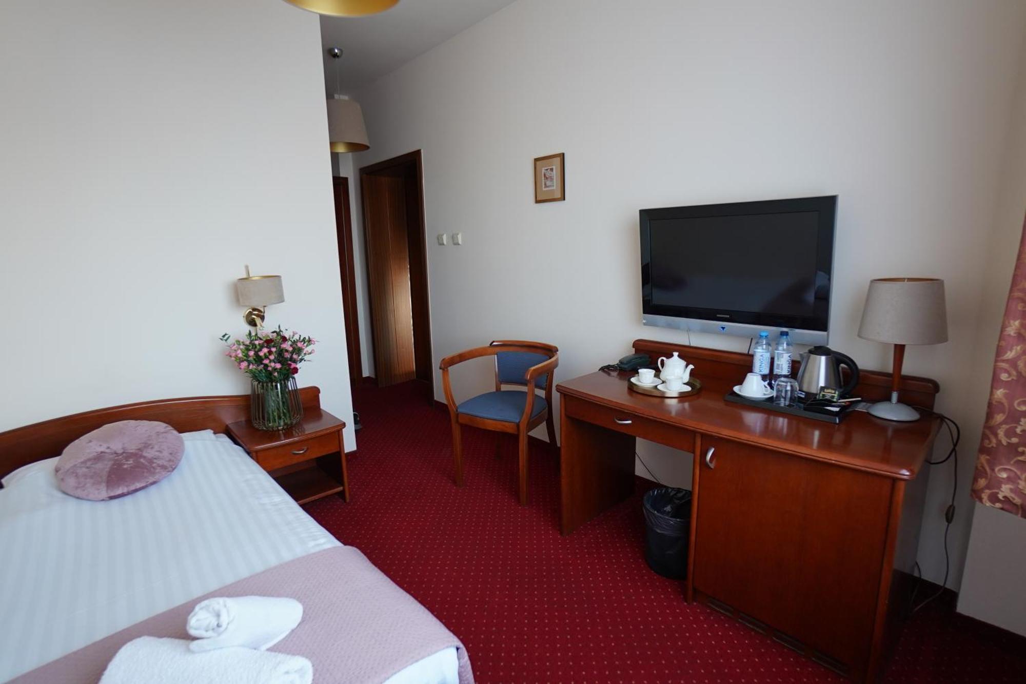 Hotel Sonex Czestochowa Exterior photo